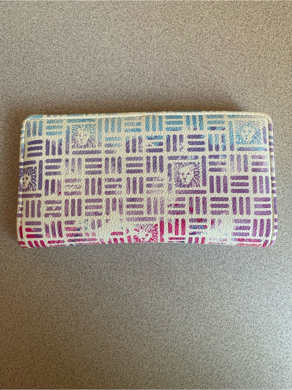 Anne Klein Multicolor Geometric Lion Logo Clutch Wallet - Picture 2 of 10